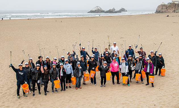 Beach Cleanup Volunteers